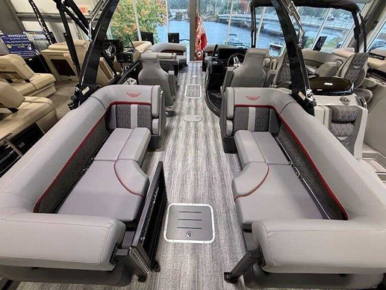 2026 Bennington 24MOFB - Open Fastback - Carbon Fiber Arch!!! US-ETWS7759H526 [photo 23]